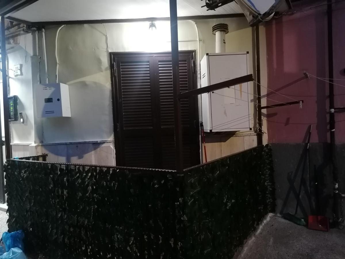 Casa Amelia Bed & Breakfast Napoli Dış mekan fotoğraf