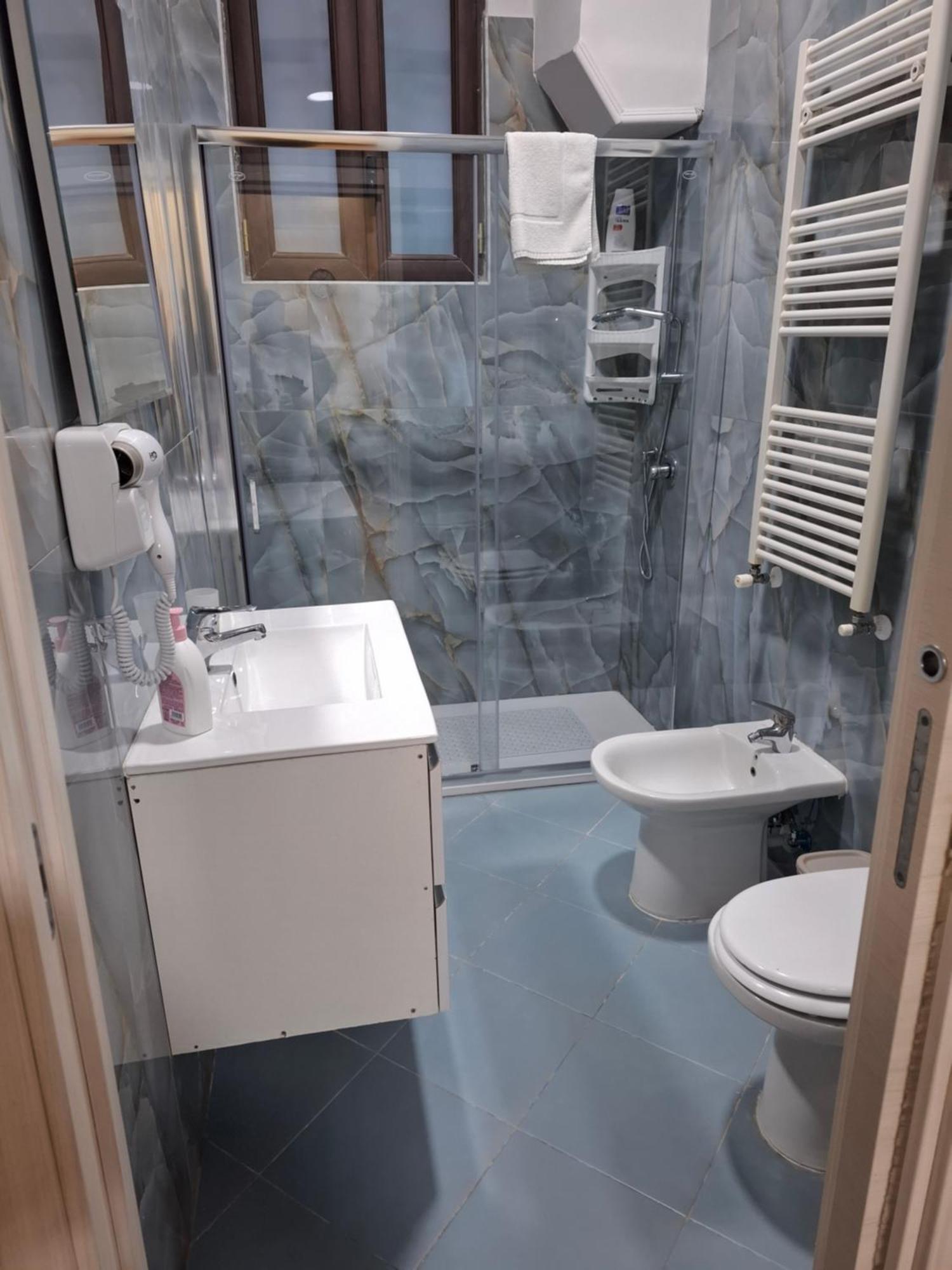 Casa Amelia Bed & Breakfast Napoli Dış mekan fotoğraf